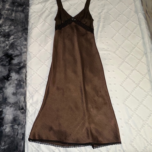 Aritzia Wilfred Satin + Lace Trim Midi Dress, Size XS - Picture 3 of 5